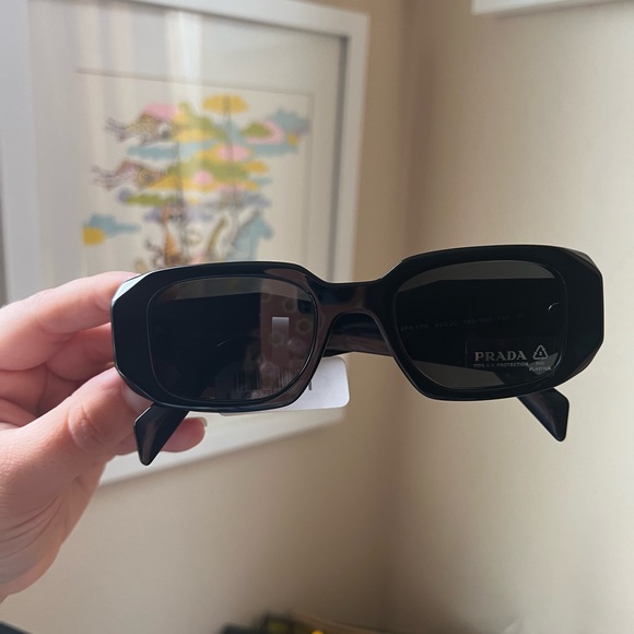 🌻PRADA rectangle spr17w sunglasses 🌸 - Picture 11 of 14